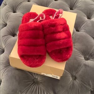 Ugg Fluff Yeah red slide